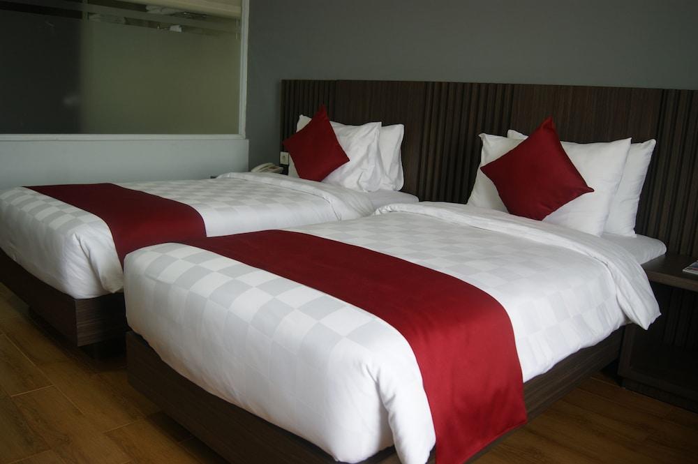 Merapi Merbabu Hotels Μπεκάσι Εξωτερικό φωτογραφία