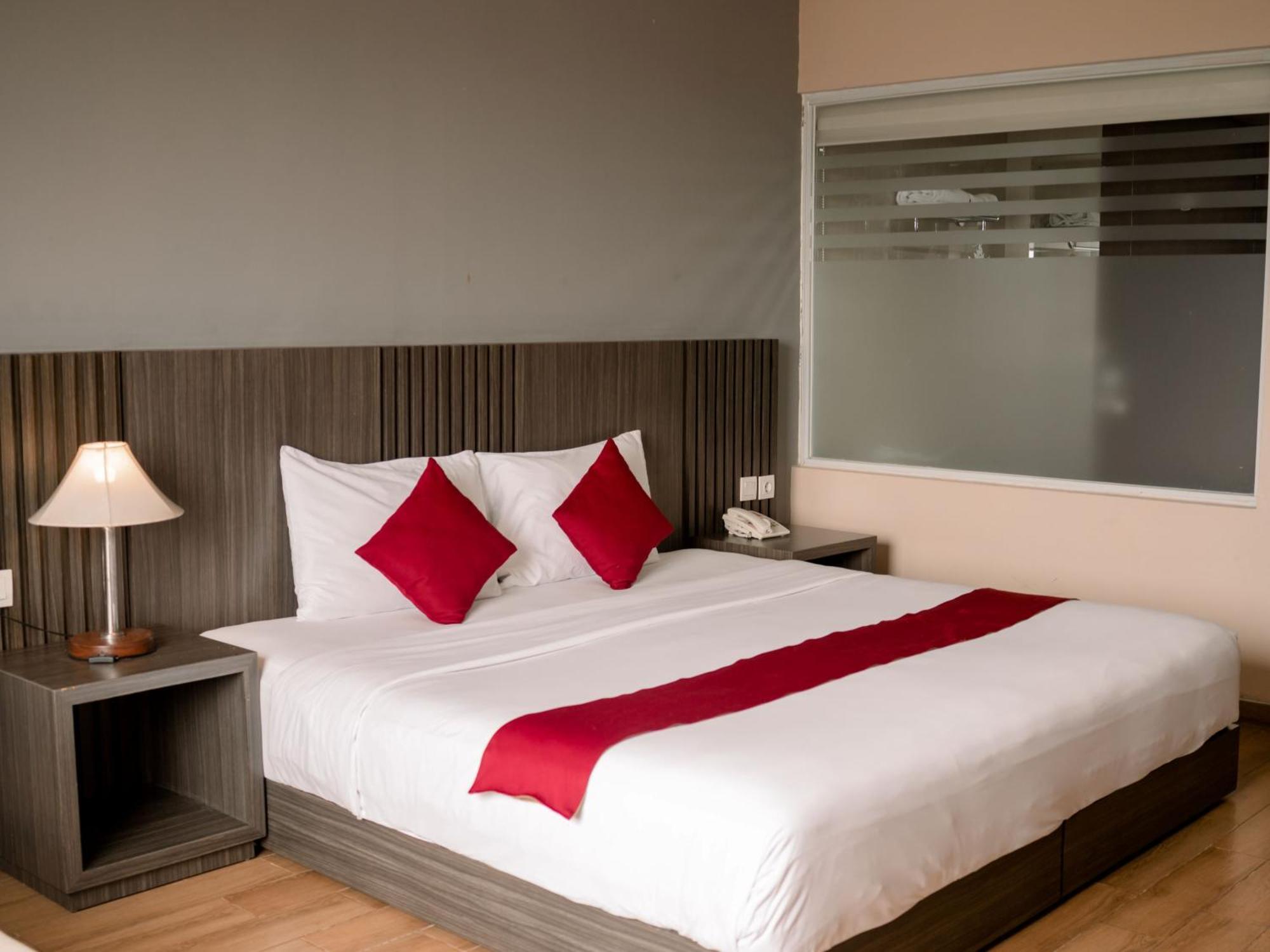 Merapi Merbabu Hotels Μπεκάσι Εξωτερικό φωτογραφία