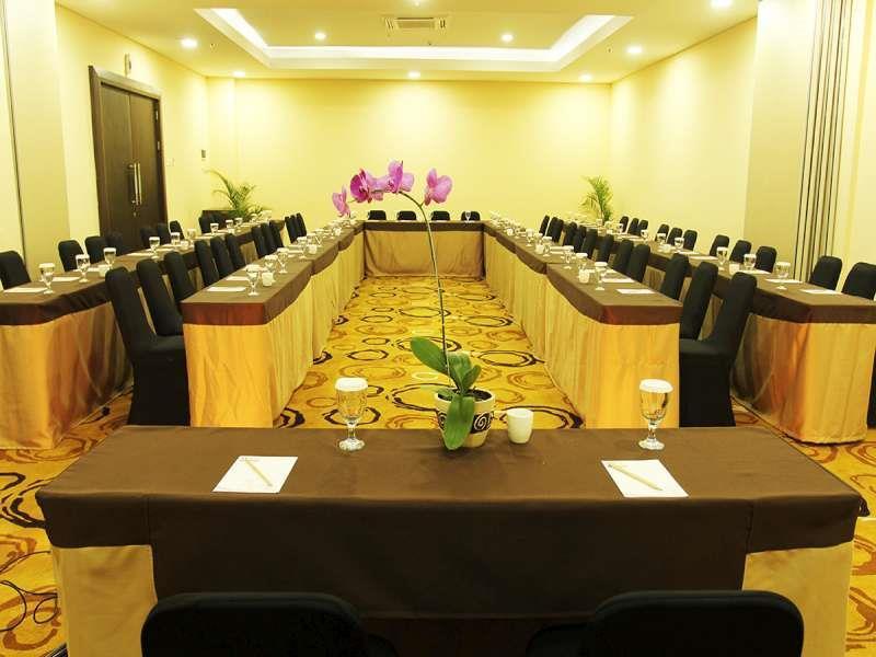 Merapi Merbabu Hotels Μπεκάσι Εξωτερικό φωτογραφία