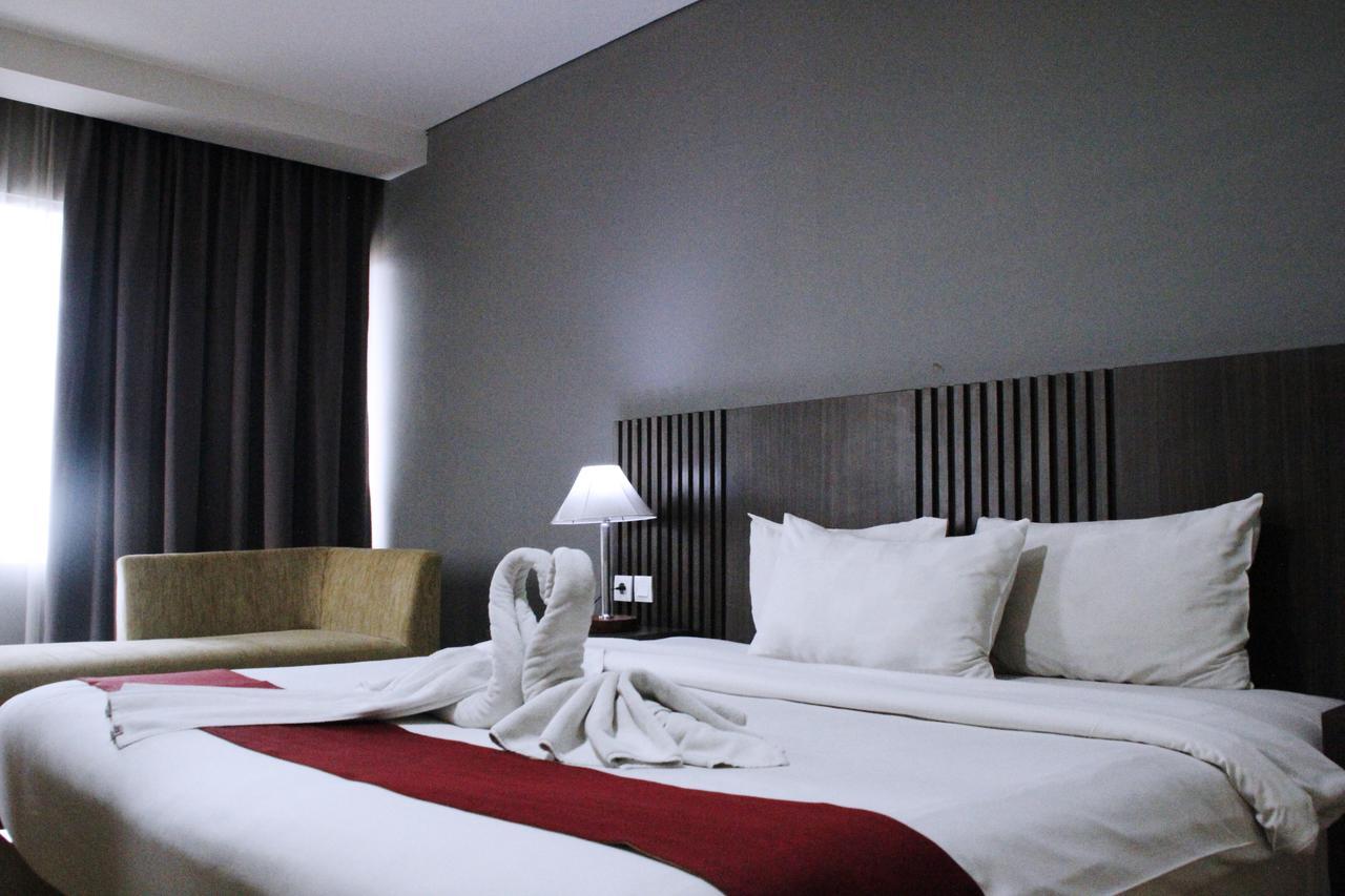 Merapi Merbabu Hotels Μπεκάσι Εξωτερικό φωτογραφία