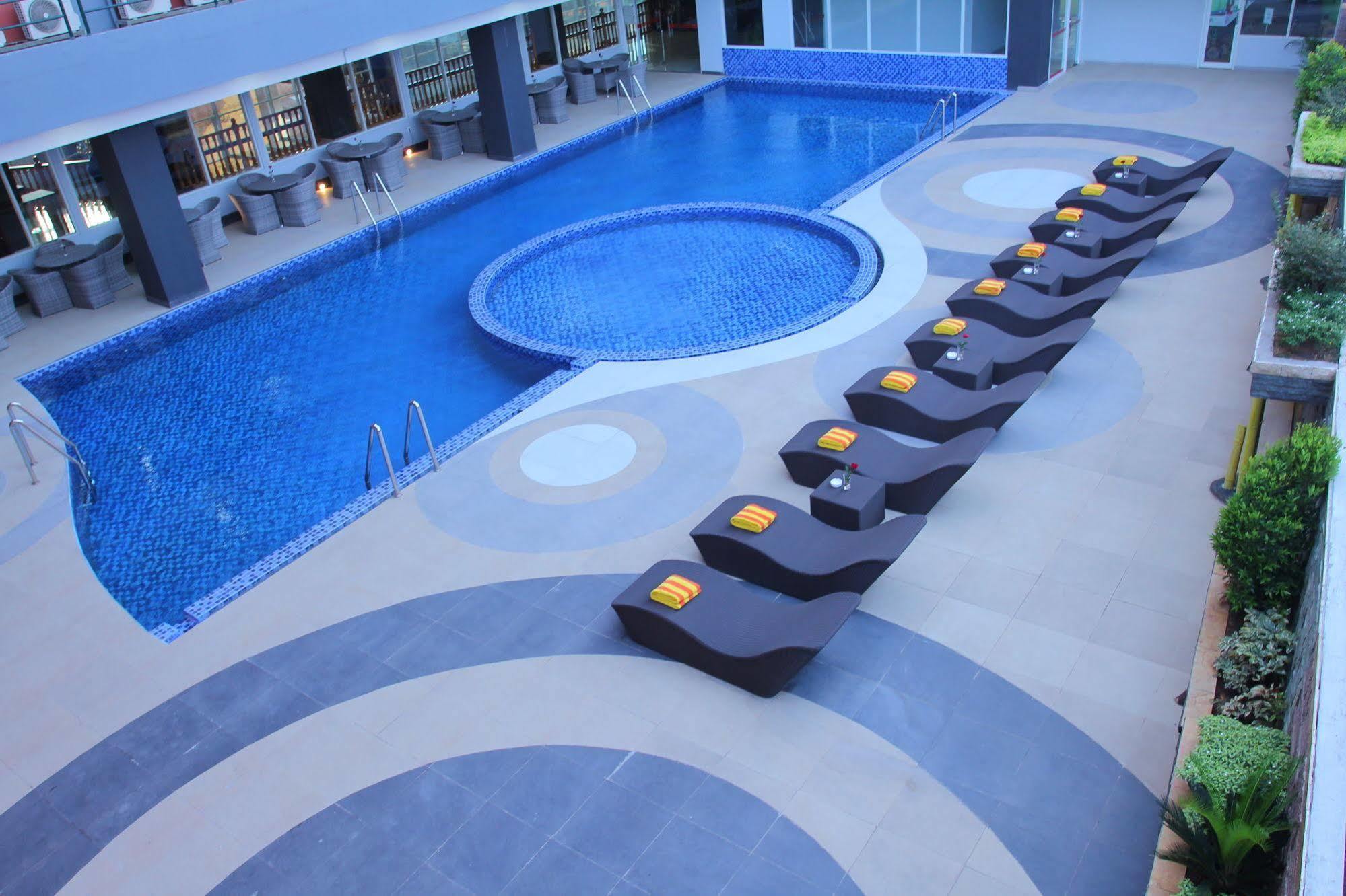 Merapi Merbabu Hotels Μπεκάσι Εξωτερικό φωτογραφία